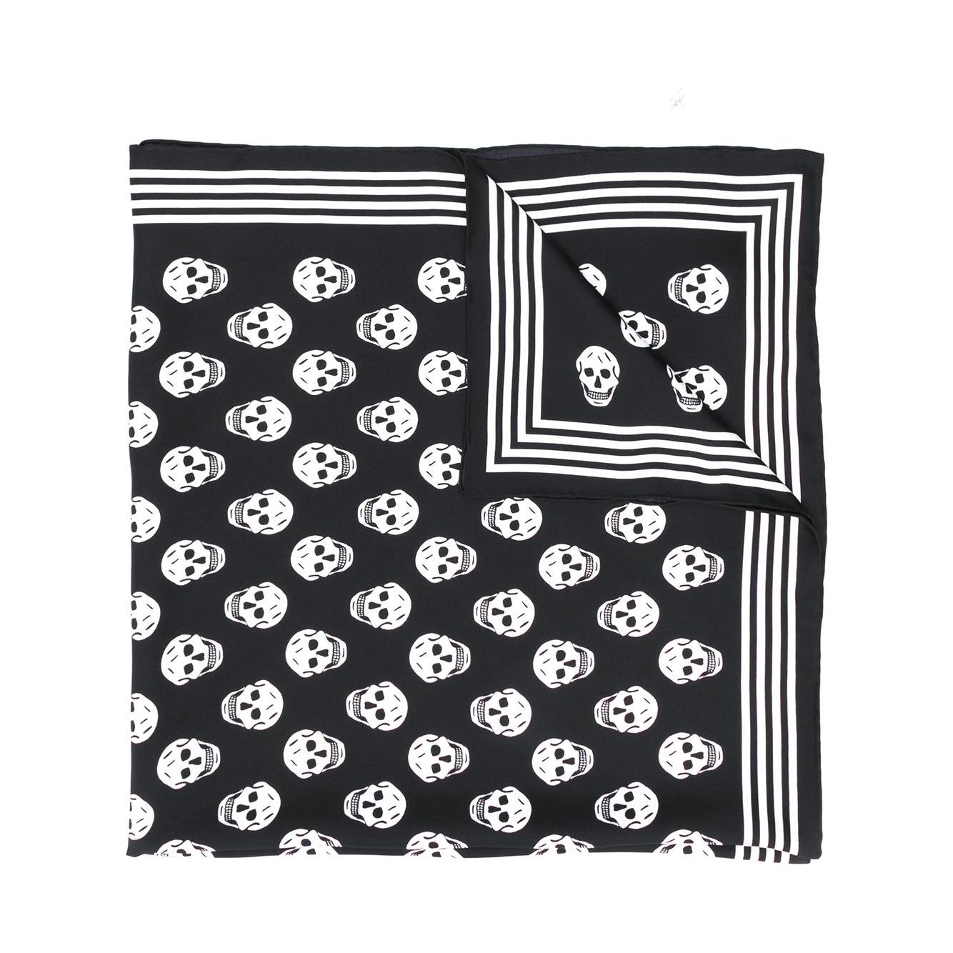 Alexander McQueen Scarfs Black