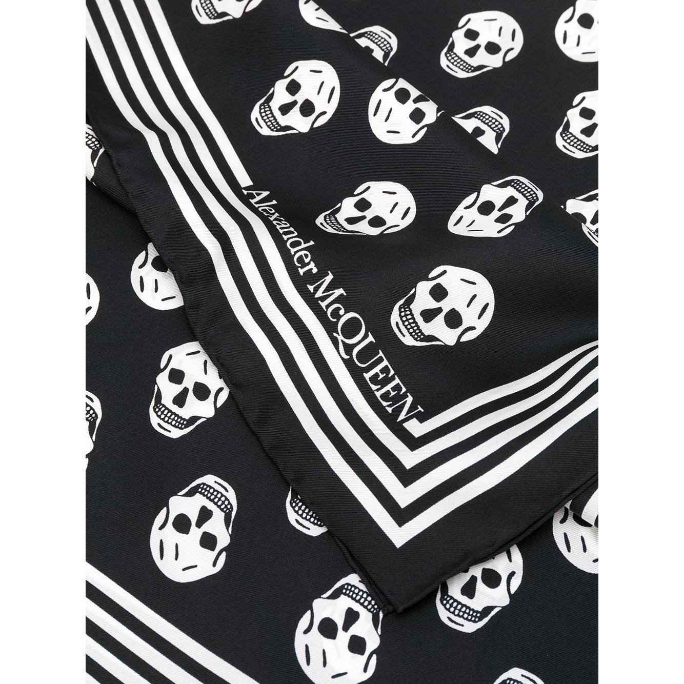 Alexander McQueen Scarfs Black