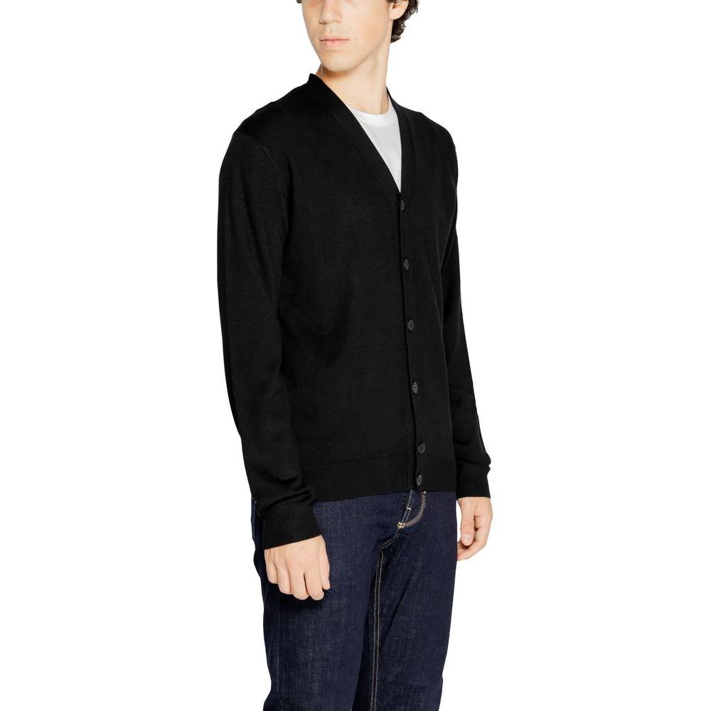Hamaki-Ho men's black viscose cardigan, part of the fall/winter knitwear collection, made with 70% viscose and 30% nylon.