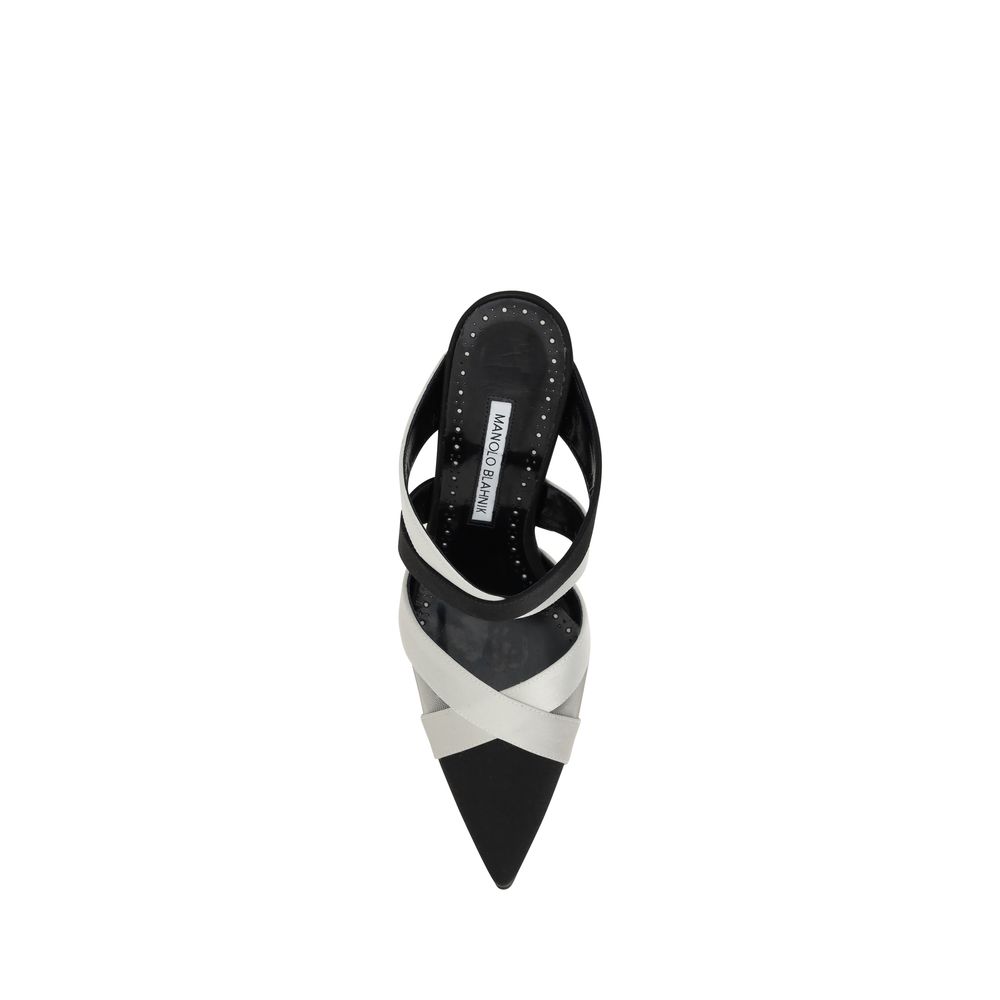 Manolo Blahnik Oyounak Pumps Manolo Blahnik Light Gray