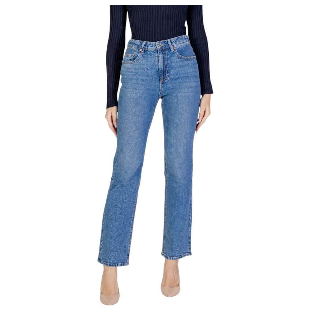 Vero Moda light blue cotton jeans, women's fall/winter collection, 79% cotton, 20% recycled cotton, 1% elastane, stylish and eco-friendly pants.