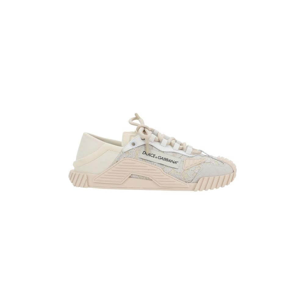 Dolce & Gabbana sneaker with textured superflex sole, side lugs, lace upper, and iconic logo on side panel.
