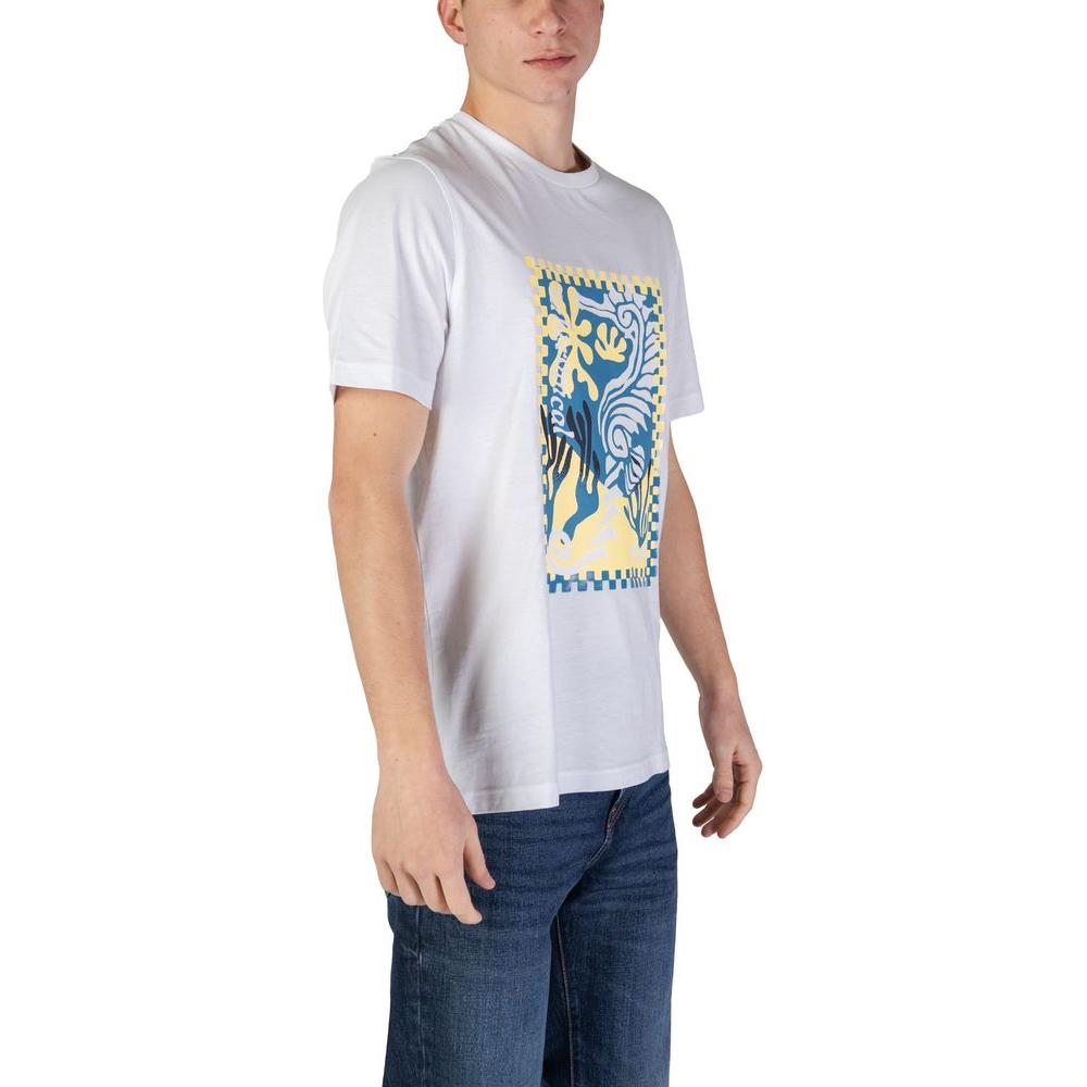 Front view with bag zipped and handles upright.