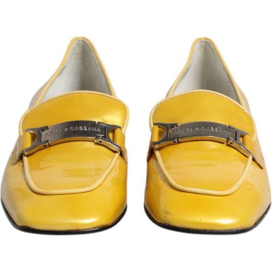 Dolce & Gabbana Dolce & Gabbana Yellow Leather Logo Plaque Slip On Mocassin Shoes LA12224-39 1728,67345645728,Dolce & Gabbana,EU39/US8.5,Flat Shoes - Women - Shoes,Material: Leather,Preowned / Defect,Shoes,Women,Women - Shoes,Yellow