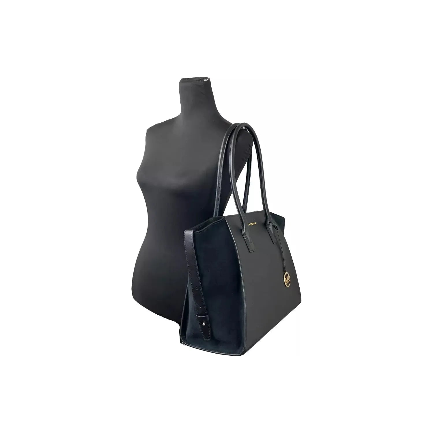 Front view with bag zipped and handles upright.