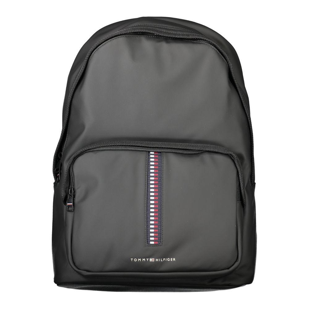 Front view with bag zipped and handles upright.