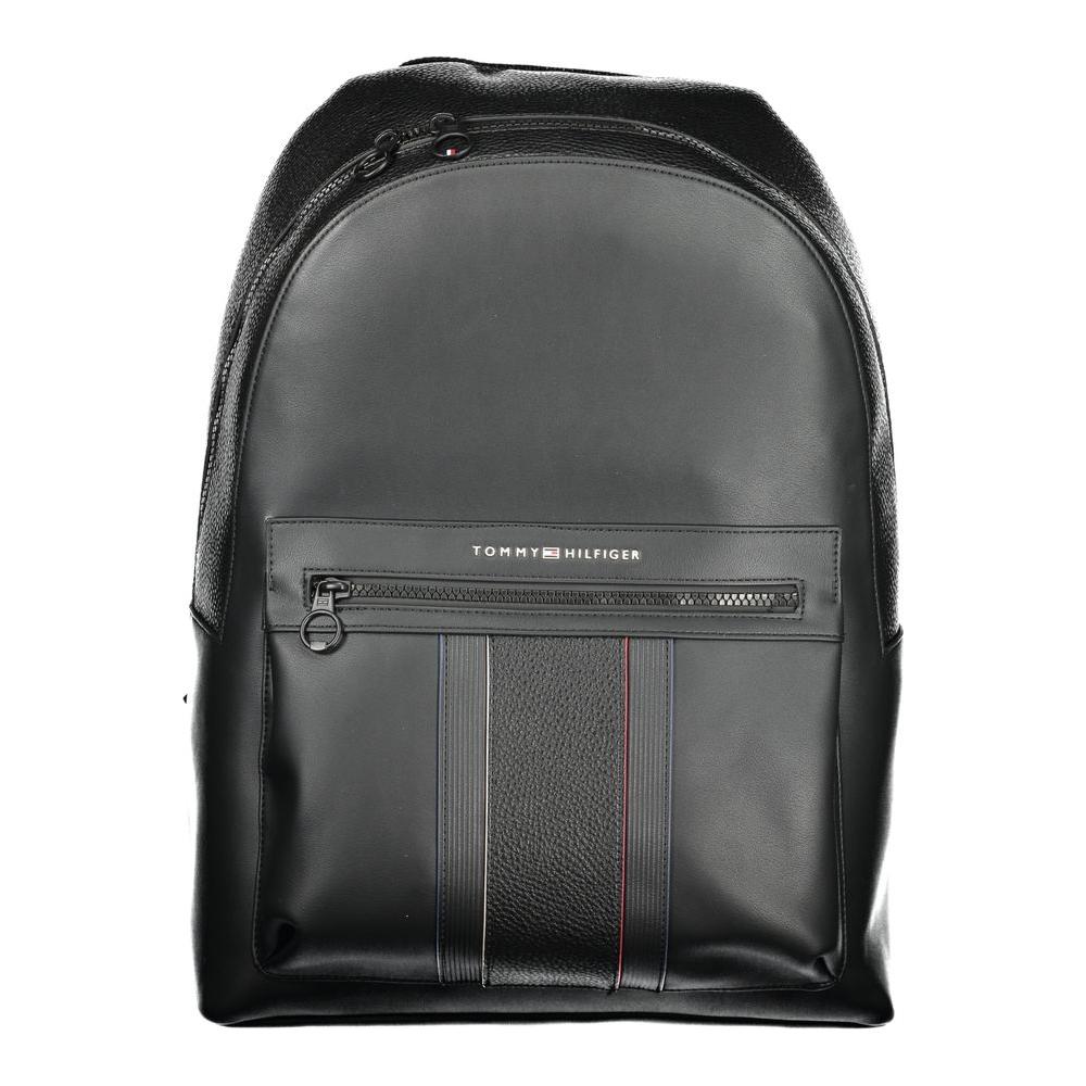Front view with bag zipped and handles upright.