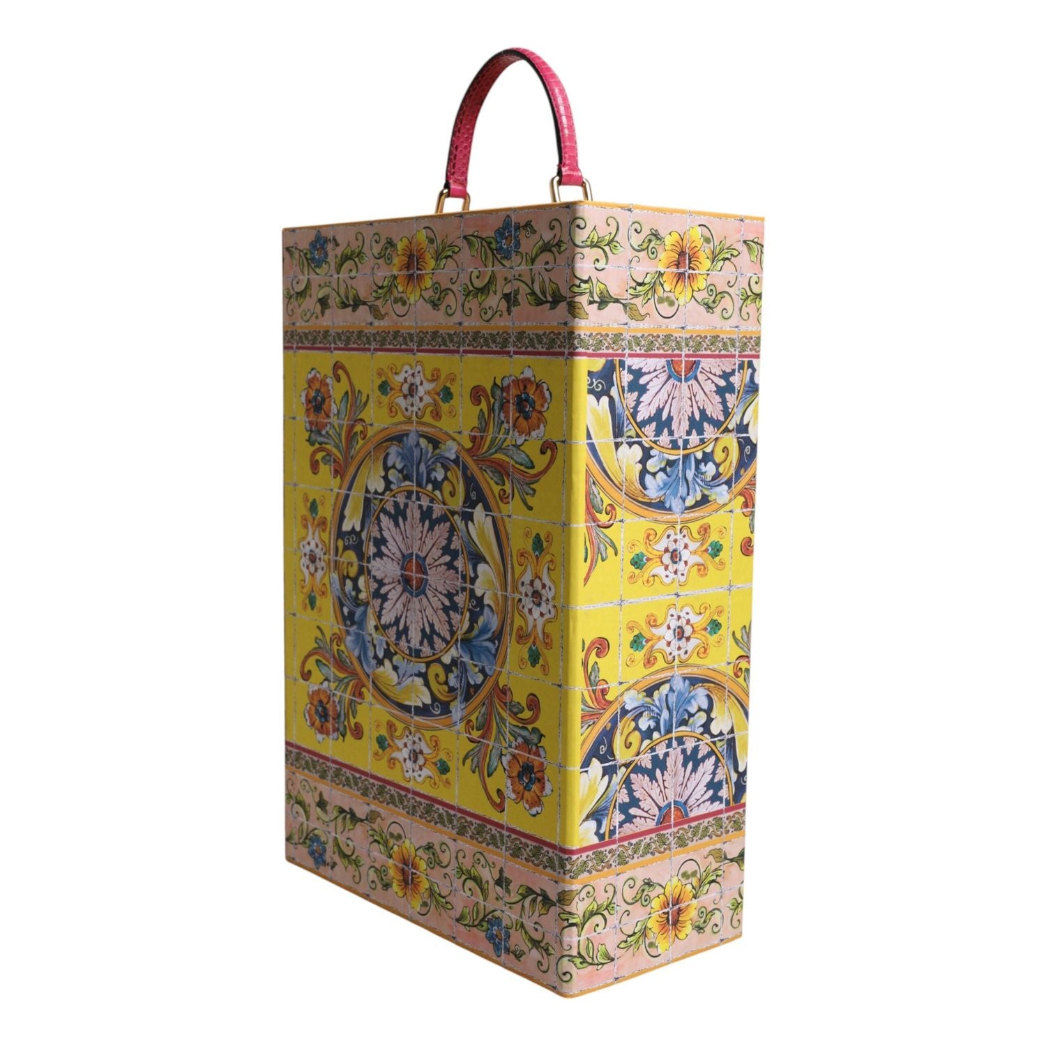Front view with bag zipped and handles upright.