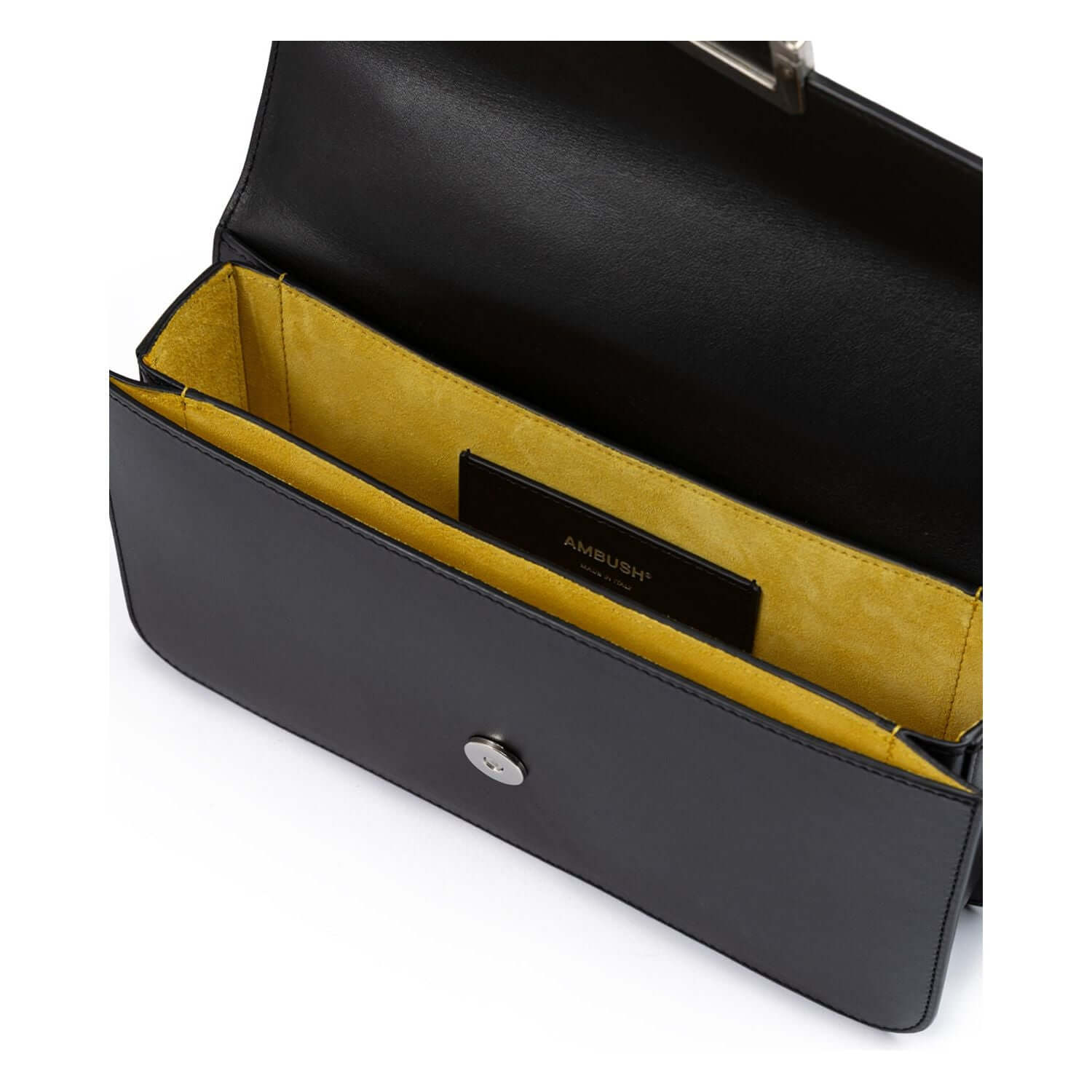 Front view with bag zipped and handles upright.