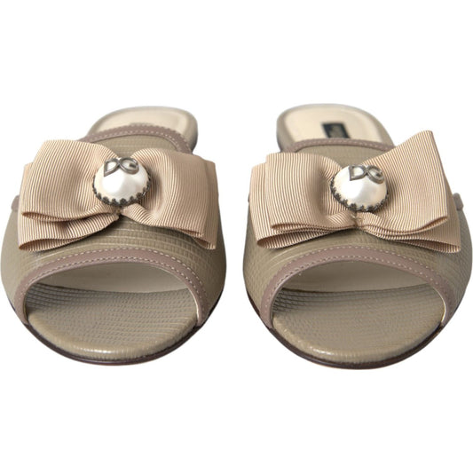 Dolce & Gabbana Dolce & Gabbana Beige Logo Pearl Flats Sandals Slides Shoes LA10971-35 1728,67345645728,Beige,Dolce & Gabbana,EU35/US4.5,Flat Shoes - Women - Shoes,Material: 100% Leather,New with tags